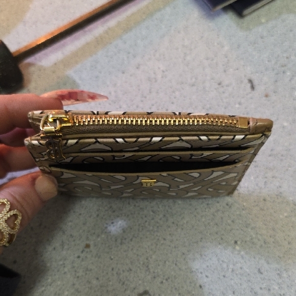 Burberry Tan and Cream Monogram Card Holder - Picture 3 of 4
